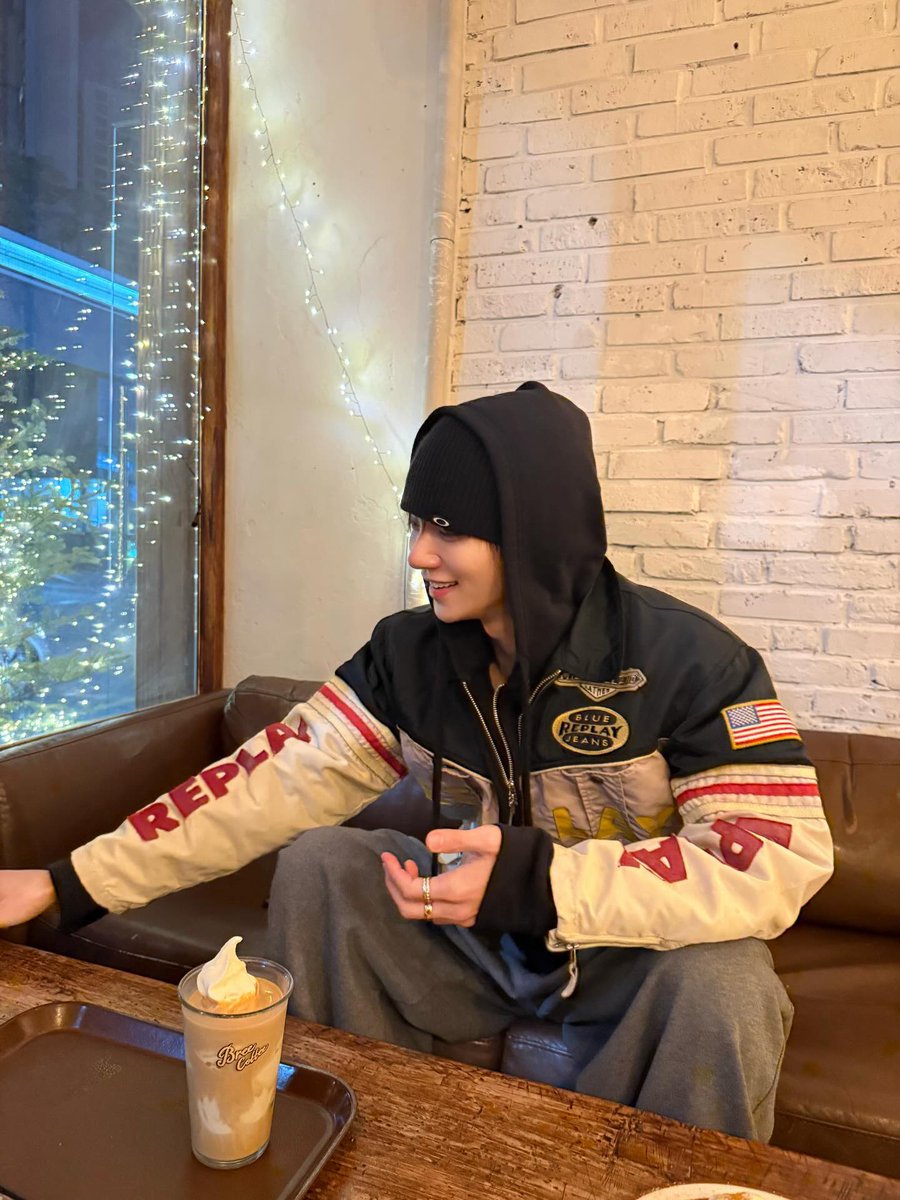 hjszones's tweet image. joshu_acoustic ig update! 🤎 #조슈아