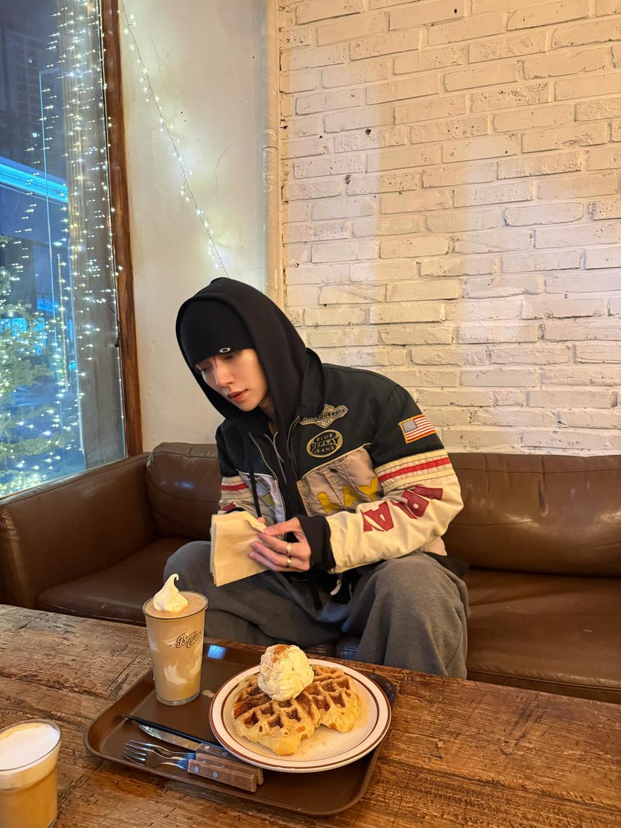 hjszones's tweet image. joshu_acoustic ig update! 🤎 #조슈아