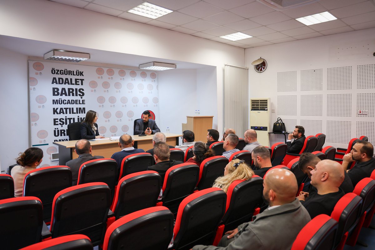 CTP, Kıbrıs Türk Hemşire ve Ebeler Birliği’ni kabul etti

cumhuriyetciturkpartisi.org/cumhuriyetci-t…