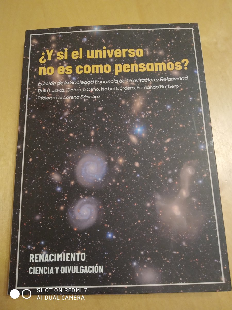 Pon la imagen de un libro que comprarías por su portada y nombra a una  persona para que continue. Yo menciono a @emulenews Una genial idea de  @ArbolIdeas, image size:900x1200