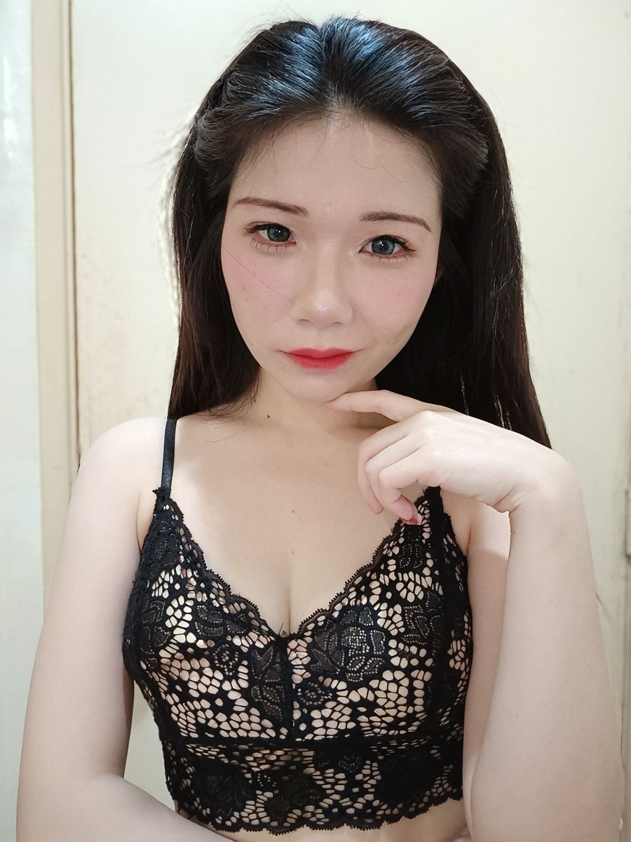 cutieblur tweet media