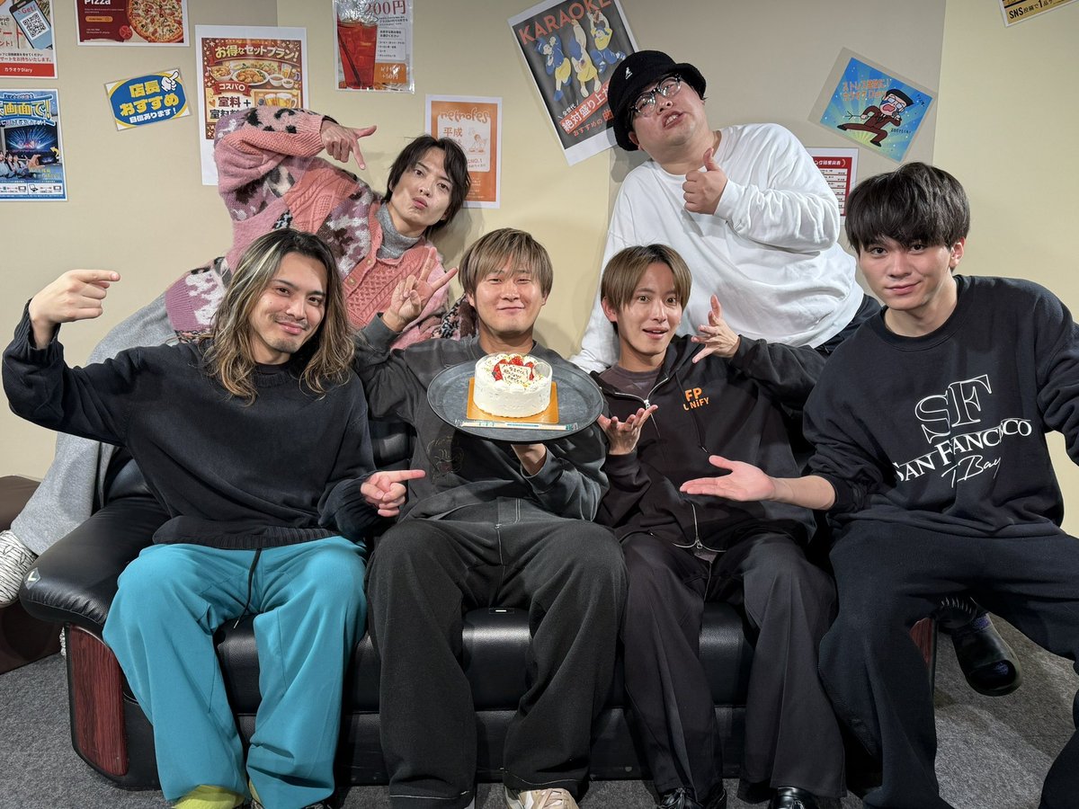 naruya_hagiwara's tweet photo. #舞台Diary2026

ソワレ公演、お祝いアフタートークしていただきました。

幸せです。

明日からも楽しみです！！

誕生日って良いですね！

ありがとうございました😳😳🙇 https://t.co/mCSdffgG5r