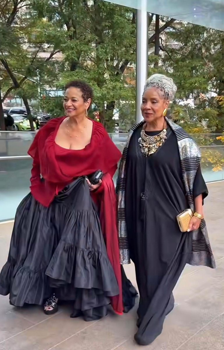 Debbie Allen  and Phylicia Rashad 😍