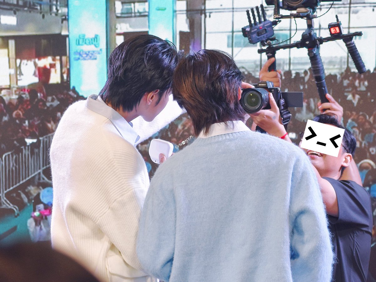 synonym_snn's tweet image. จังหวะป้าหมี่อึ้ง ไหล่นี้ผมจองนะฮะ
พี่ตากล้องยิ้มแทนไปละ 555555 5

POLIDENT X PEEMWASU COPPER

#เคลียร์รีมั่นใจแบบโปรxBUS
#PEEMWASU #COPPERdechawat