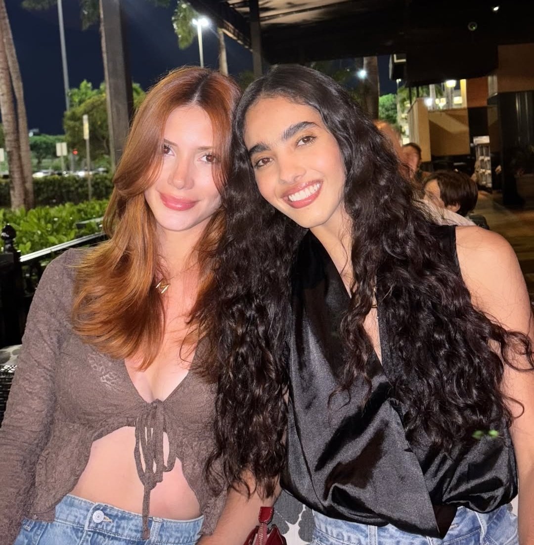 sapphicslike's tweet image. married couple miss argentina mariana varela &amp;amp; miss puerto rico fabiola valentín