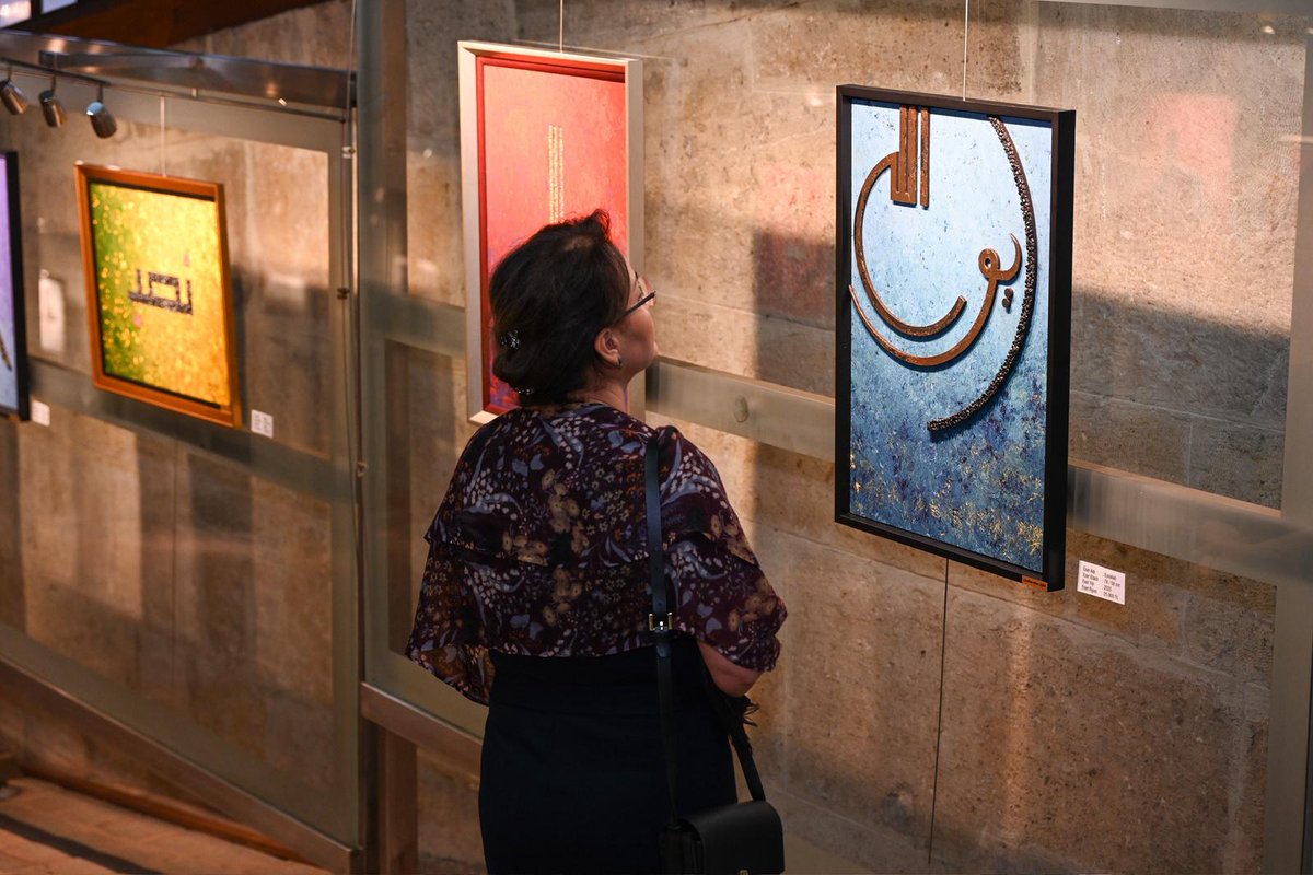 Neslihan Arzu Keteci’nin eserlerinden oluşan ‘Çakıl Taşında Saklı Sözler’ isimli sergimizin açılışını İTO Başkan Yardımcımız Mehmet Develioğlu, Yönetim Kurulu Üyemiz Münir Üstün, Meclis ve Komite Üyelerimiz ile sanatseverlerin katılımıyla gerçekleştirdik.

<a href="/itokurumsal/">İstanbul Ticaret Odası (İTO)</a>