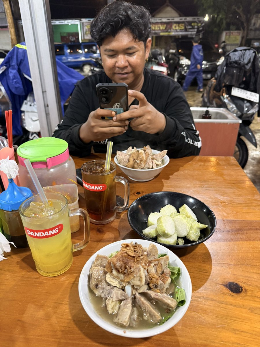 kecoaterbang tweet media