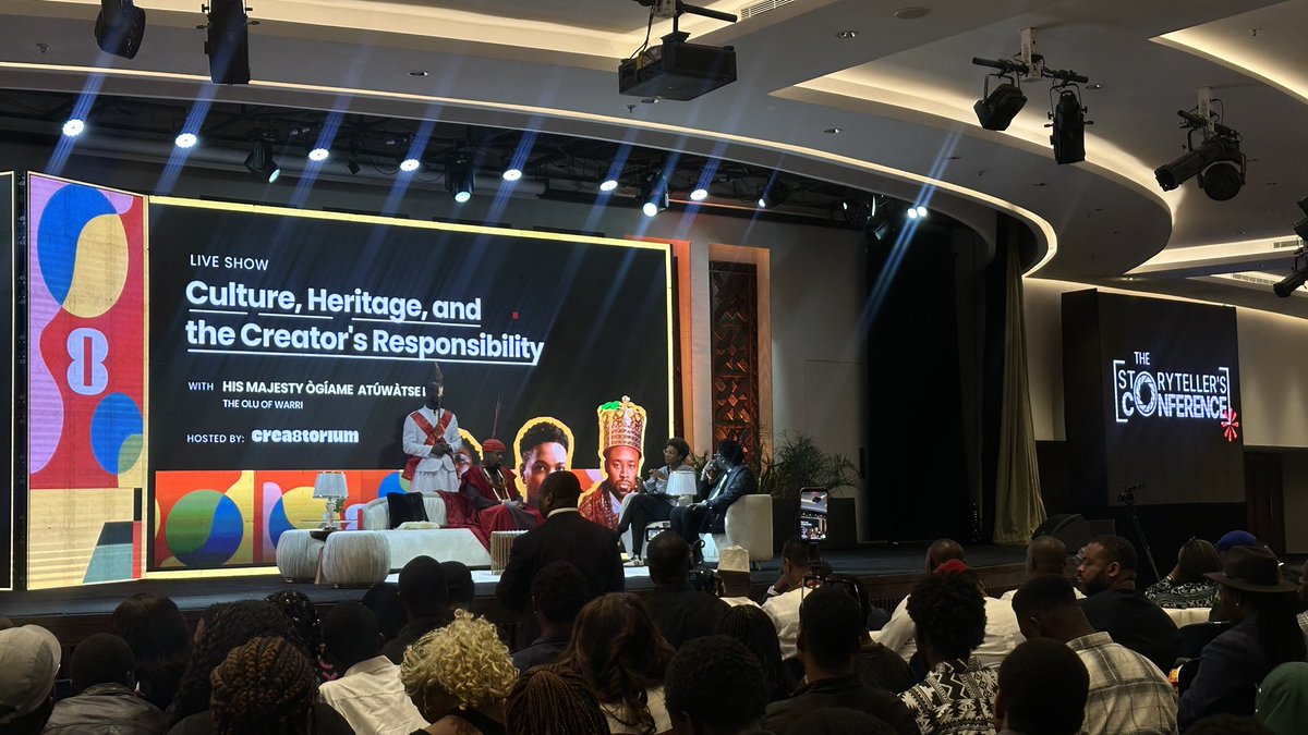 mrtosinolomu's tweet image. 💭 “I go cut my coat oversize this year”

📸 @ademolaniran1 🙌🏽 
📍 #lensforgood