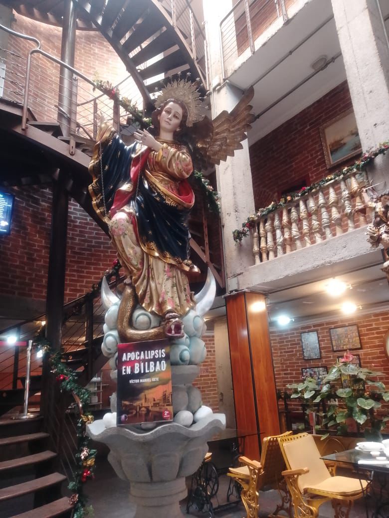 VicGete's tweet image. La virgen de Legarda. Cafeteria Montserrat en Quito , Ecuador. Foto de #ApocalipsisenBilbao #terror #zombies #novela #libro

¡Gracias!