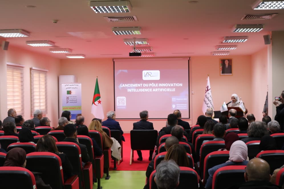 Bourse_Alger's tweet image. تشرفت بورصة الجزائر بالمشاركة في اليوم الدراسي المنظم من طرف الاتحاد الجزائري لشركات التأمين و إعادة التأمين (UAR) بالشراكة مع المدرسة الوطنية العليا في الرياضيات ، وتحت عنوان "الذكاء الاصطناعي والابتكار في قطاع التأمينات
#BourseAlger #Innovation #IAI #Assurances #Tech