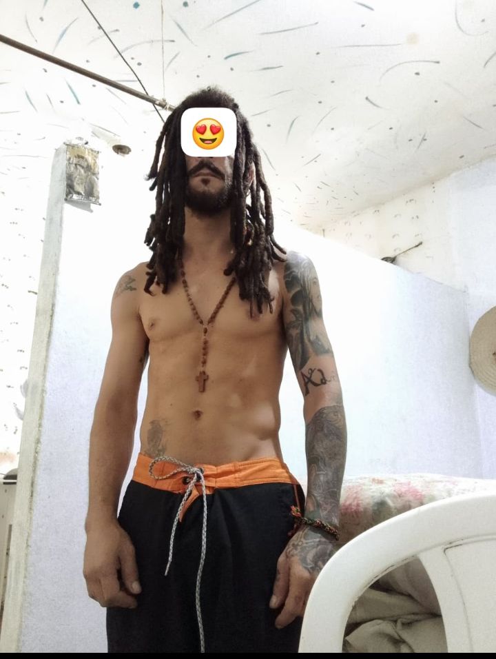 thiiaguio.santos tweet media