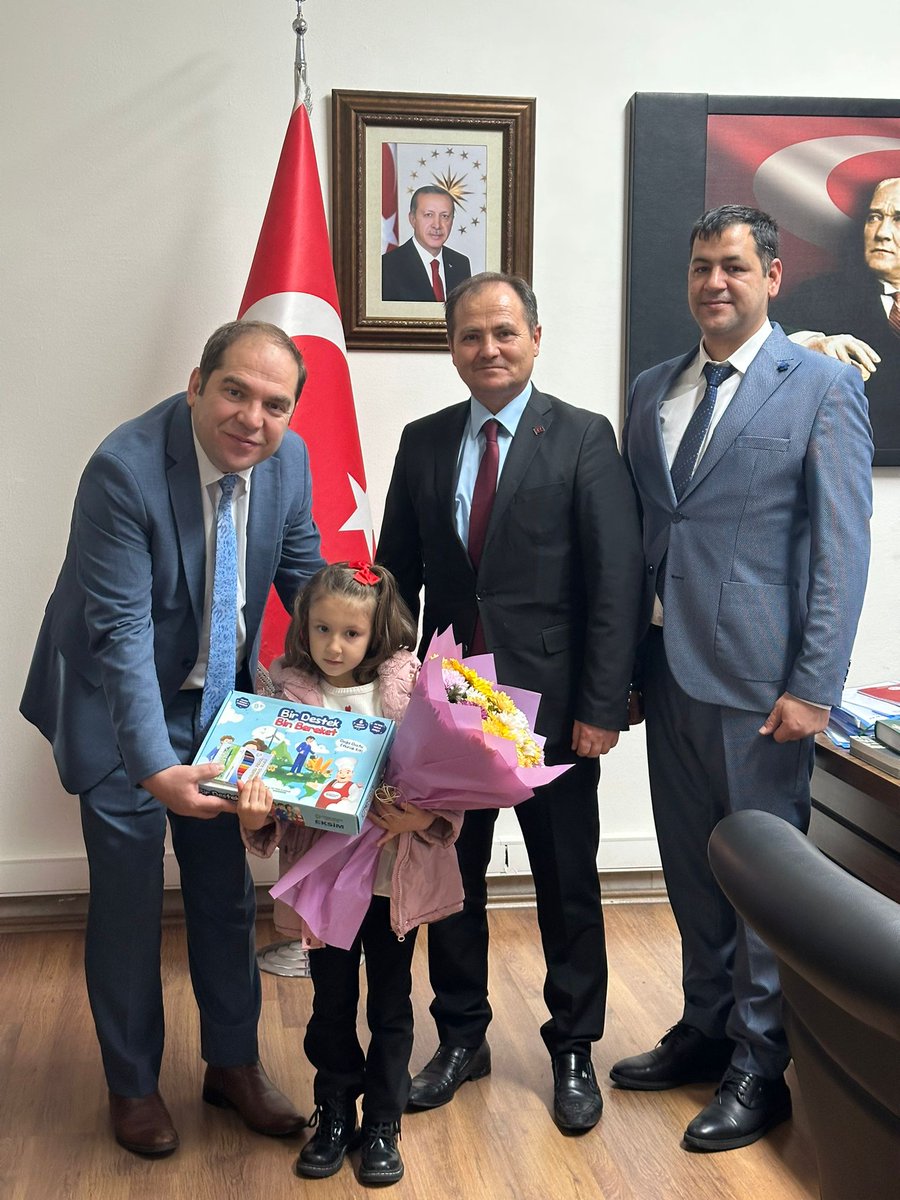 05-11 Ocak Enerji Verimliligi Haftasi kapsaminda,kurum bina enerji verimliliği sorumlularimiz ve enerji yoneticilerimizle birlikte Enerji Verimliliği Koordinatör Vali Yardimcisi Sayın Adnan Tezcan'ı ziyaret ettik..
<a href="/bilalduzgun/">Dr. Bilal Düzgün</a>
<a href="/ISPARTAVALILIK/">T.C. ISPARTA VALİLİĞİ</a>
<a href="/Abdullah_Erin47/">Abdullah ERİN</a> 
<a href="/AdnanTezcan37/">Adnan TEZCAN</a>