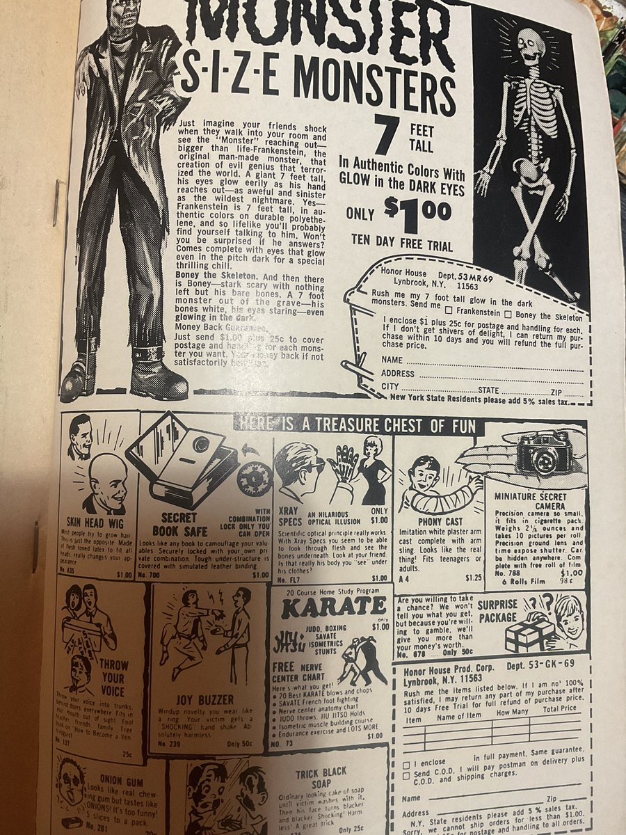 文房具屋に行ったら、なぜか古本市をやっていた。1970年のアメリカの