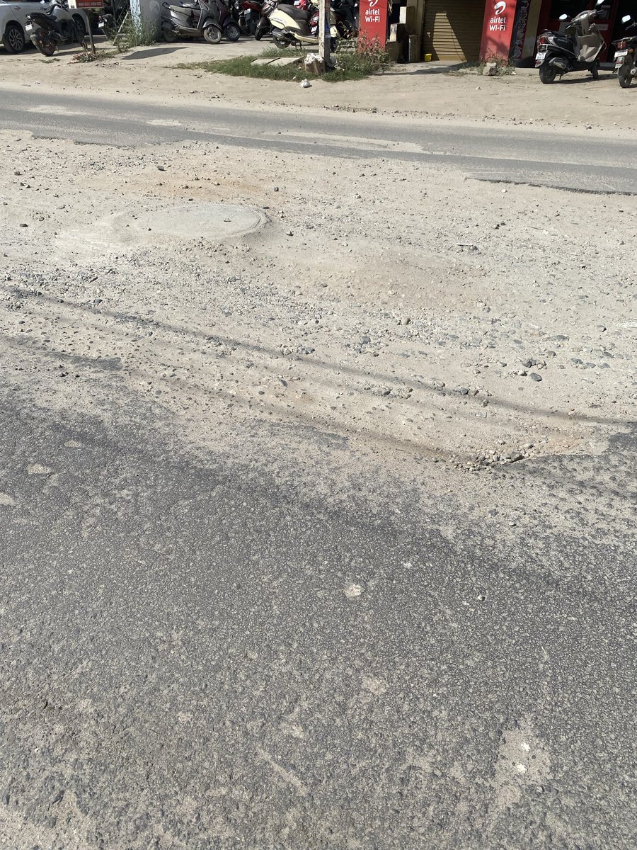 karthik20211234's tweet photo. @KN_NEHRU Sir, Coimbatore infrastructure is very very poor. Can you please visit once , I am not sure whether you will use these roads. We are using for many years. This is Vilankurichi main road , most of the roads are same case. I have raised many times but no action https://t.co/VReXplefgx
