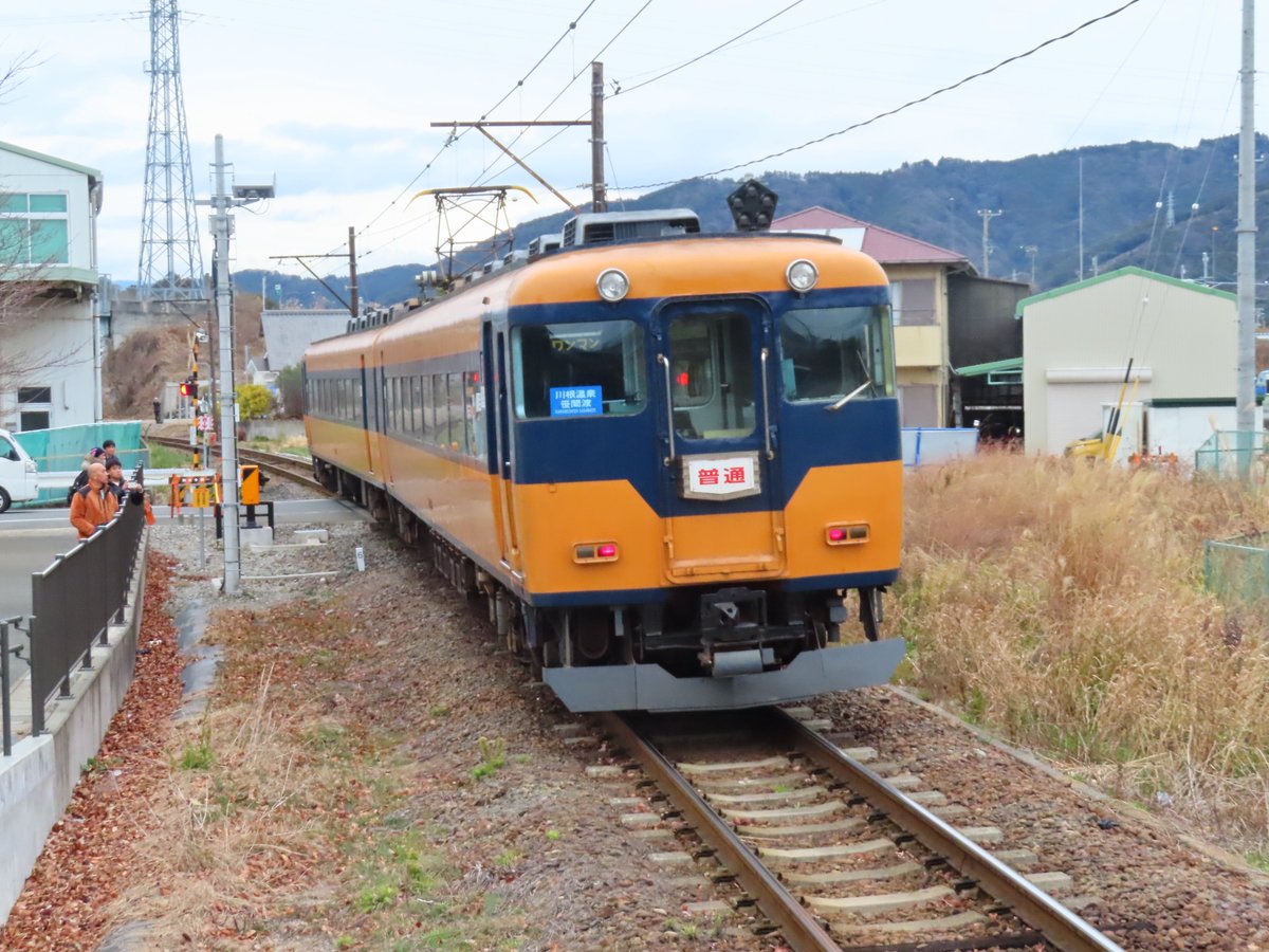 きゅうちゃん様。専用です。 NEW ARRIVALS PRE SPRING ☑︎BLEACH CORDUROY SHORT JK (030FSZ30