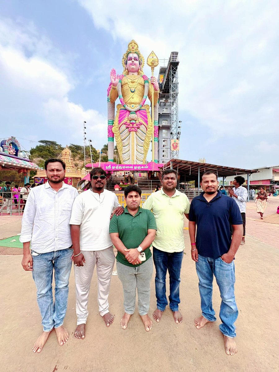 labour_talk's tweet image. ஜே பி  குழுமத்தின் நிறுவனத் தலைவர் டாக்டர் சுகுமார் பாலகிருஷ்ணன் அவர்களுடன் ஆங்கில புத்தாண்டின் தொடக்கமாக  சேலத்தில் அமைந்துள்ள முத்துமலை முருகனை தரிசித்தோம்....

Sukumar Balakrishnan

#murugan #muthumalaimurugantemplesalem🦚🙏⚜️ #jbgroup #TNDWWA #LabourTalk #Workerswelfare