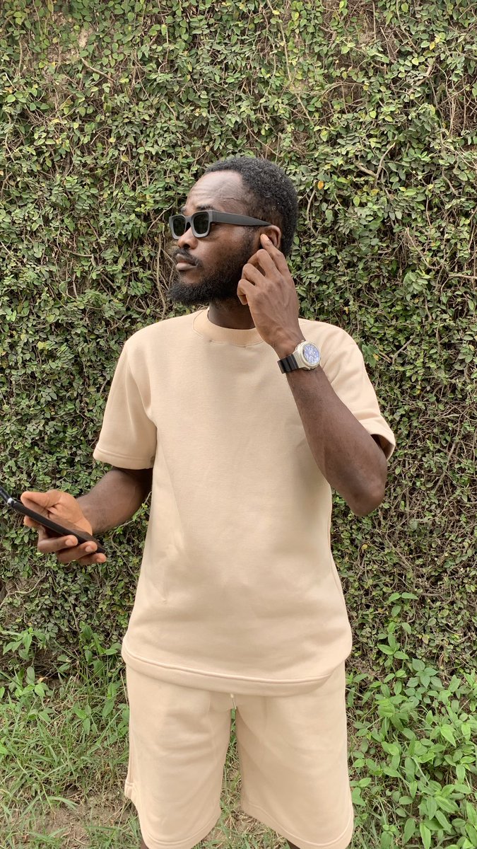 Zoom in. This is not regular fabric.
Quality you’ll feel from the 1st wear to the 100th 

10,000