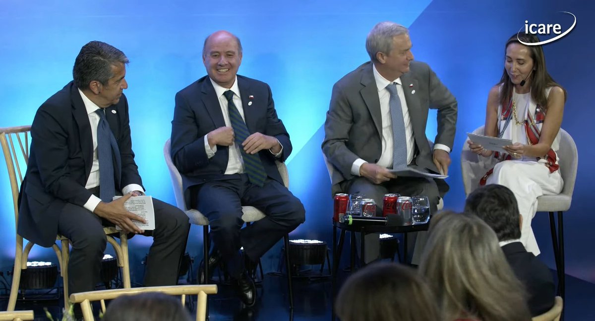 José Kast presentando en #ICARE a su Ministro de Hacienda Jorge Quiroz, el ideólogo de la Colusion Empresarial en Chile, ideólogó de la Colusion de los Pollos, Farmacias y el Papel Higiénico, ustedes creen que los Periodistas le preguntaron algo al respecto? NADA TODOS COLUDIDOS!