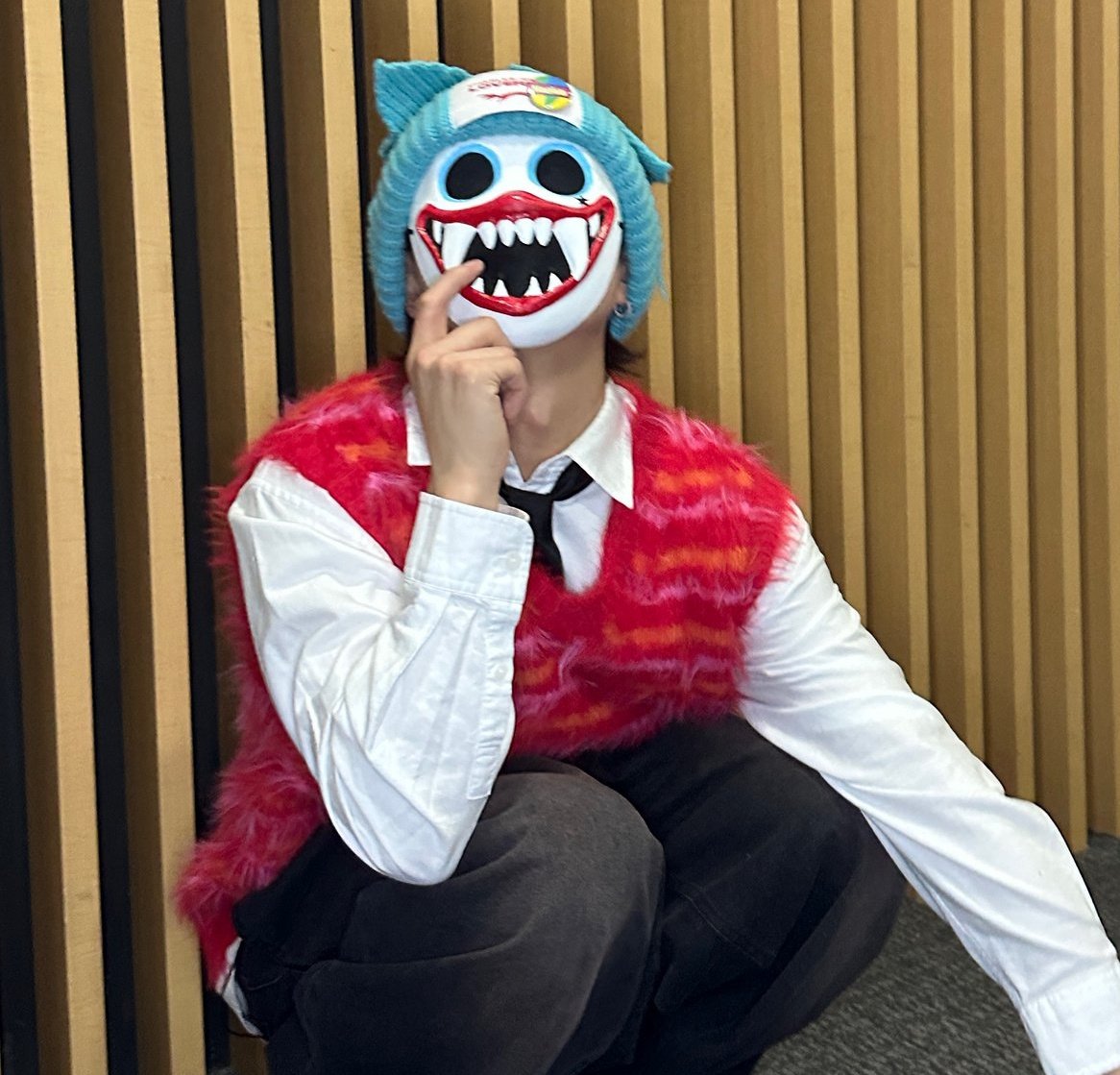 𑣲mugi༄.° tweet media