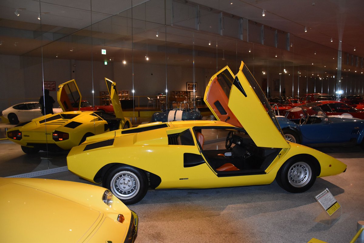 #CarBoon 
#車って最高だ 
#宝くじが当たったら絶対に買いたい1台
お金があっても買えない車（市場に出ていない）のは除くべきかな？だったら、やはり、LP400。