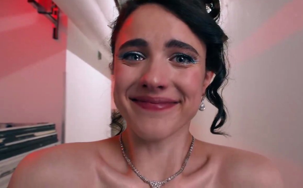 KarmaIsACat_5's tweet image. un día se levantó Taylor Swift y escribió “No entiendo cómo no me echas de menos”.