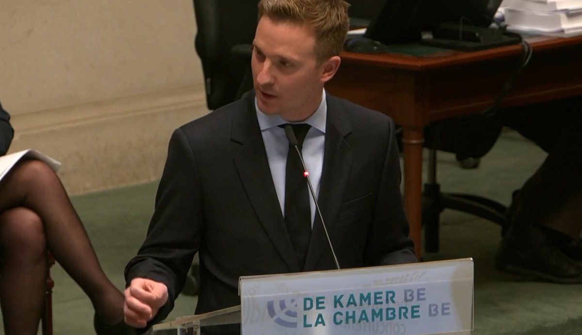 "Wat Ford was voor Genk, is Vynova voor Tessenderlo. Het is voor ons in de streek totaal onbegrijpelijk dat uw regeringen zwijgen: niets van Diependaele (N-VA) en niets van De Wever (N-VA). Is dit 'voor Vlaamse welvaart'? Stop dit drama." <a href="/DieterKeuten/">Dieter Keuten</a> #DeKamer