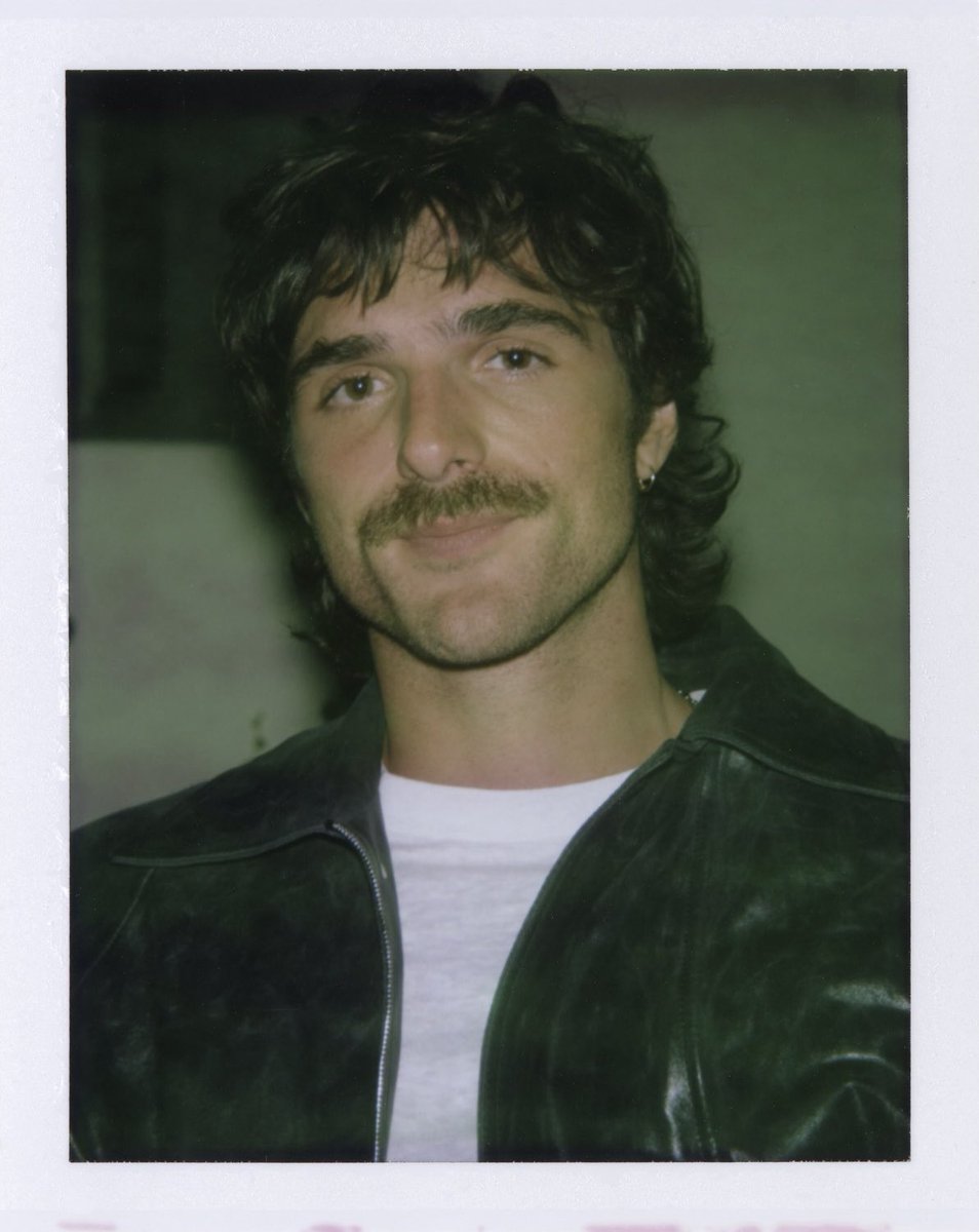 elordisdior's tweet image. HE’S SO CUTIE LOOK AT HIM