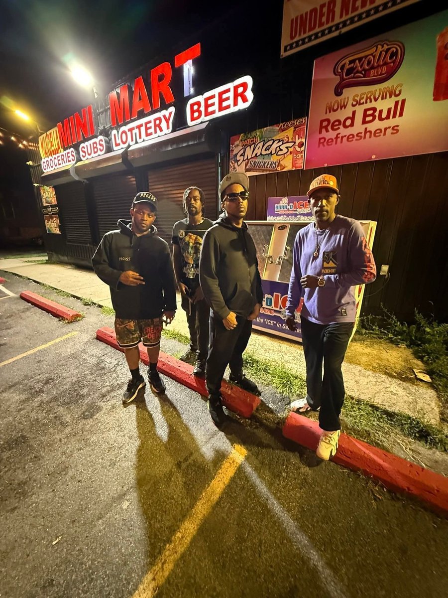 COLD CASH tweet media