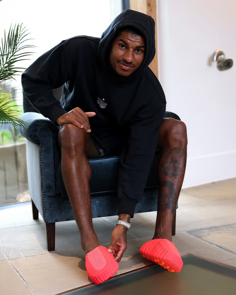 NoteSphere's tweet image. Nike, I’m listening.