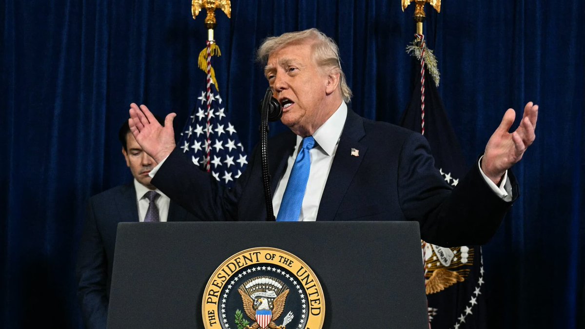 BFMTV's tweet image. Du jamais vu depuis juin 2009: le déficit commercial des États-Unis a atteint en octobre son niveau le plus bas en 16 ans
l.bfmtv.com/OCQ5