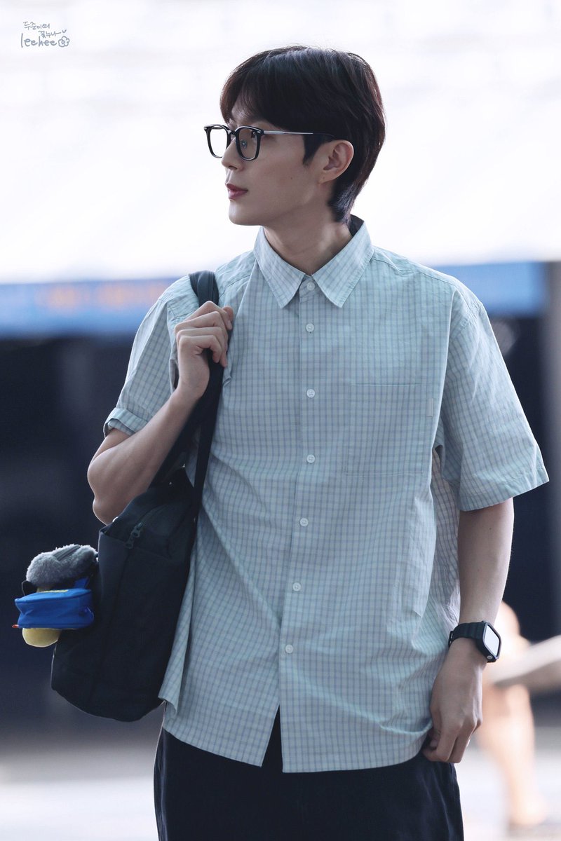 Highlight_DR's tweet image. 두준이 애착 안경 정보

👓 매그앤드로우 GENE2 브라운