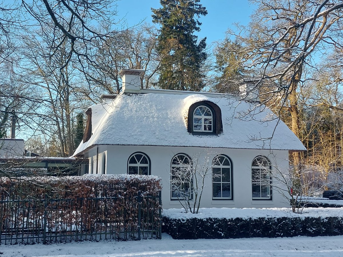 Sneeuw, kou en… kansen!
Want terwijl de beste stuurlui weer aan wal staan te roepen, vergeten we één ding: hoe bijzonder dit eigenlijk is. We hebben zelden zulke mooie winterse periodes in Nederland: tinyurl.com/5n7sfy5v

#horrorwinter #negativiteit #sneeuw #stopermee