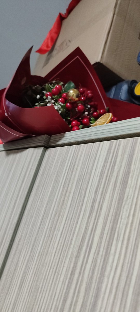 Çiçeğimizi nereye koyacağımızı bilemeyiş...🫣