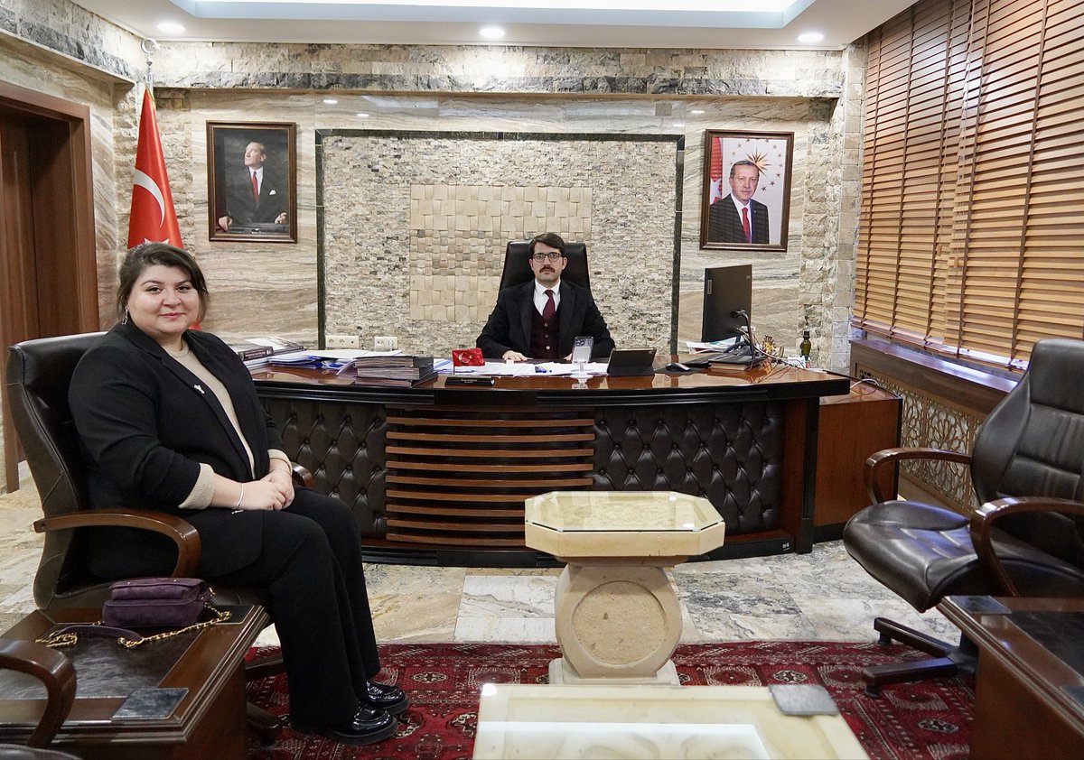 Kaymakamımız Ömer Coşkun, Kadın Kooperatifleri Birlik Başkanı İnci Mine Özkan’ı kabul etti. 🤝

#ÜrgüpKaymakamlığı #KadınKooperatifleri #KadınGirişimciliği #İşBirliği