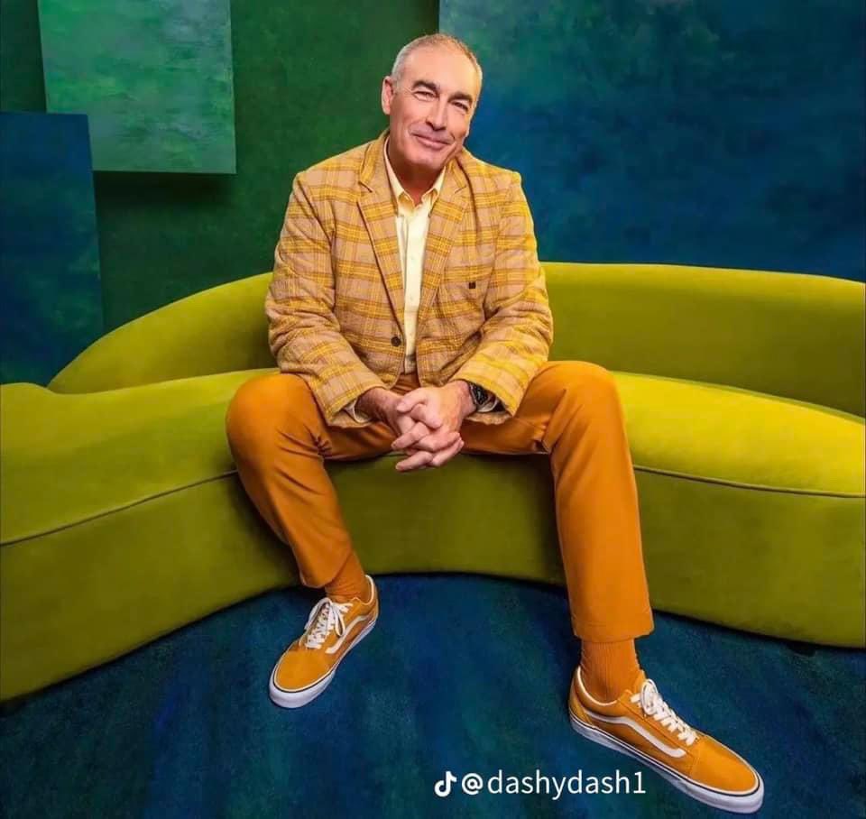 Bornakang's tweet image. The wiggles ain’t have to go so hard with the fits