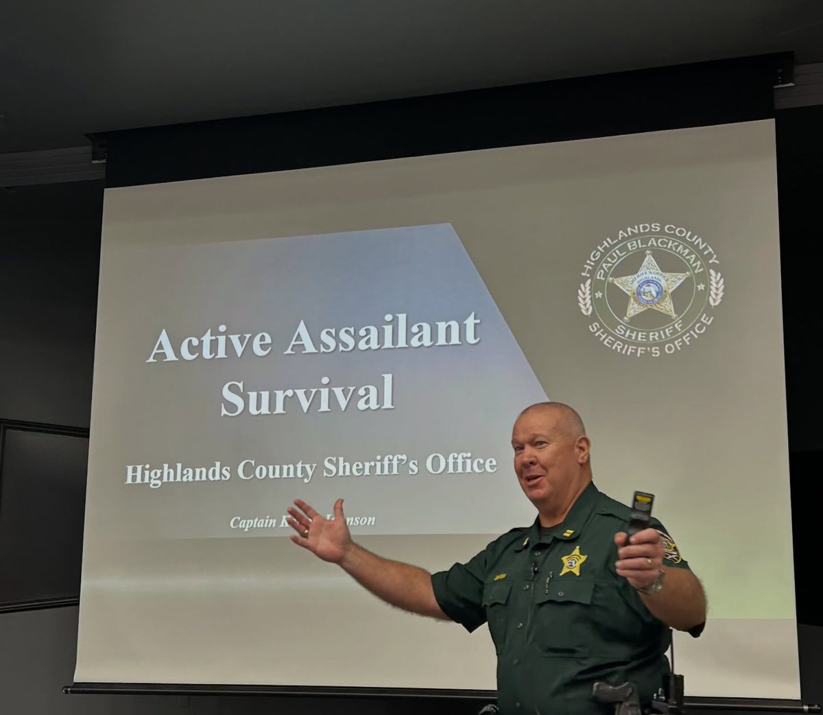 SFSCAlumni's tweet image. This week the staff &amp;amp; faculty of SFSC participated in a safety and security training with the Highlands County Sheriff's Office (@hcsosheriff) in preparation for the spring term. The event was organized by District Board of Trustees Vice Chair John Eason. 
Safety is a priority!