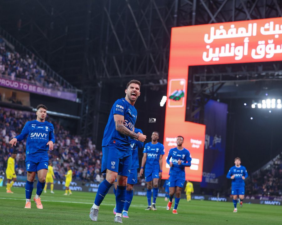🚨🚨🚨🚨🚨🚨🚨🚨🚨🚨🚨🚨

جمهور الهلال لإنكم تستاهلون  🫵🏻💙

بمناسبة الفوز والصدارة، سحب على مبلغ قيم جدًا لفائزين من هذه التغريدة 💰💵🎁 

• الشروط:-

— متابعة حسابي [ <a href="/football_li5/">نواف الاسيوي 🇸🇦</a> ]
— رتويت للتغريدة 

السحب سيكون موثق بالفيديو قريبًا، موفقين ♥️ 

#الهلال_الحزم