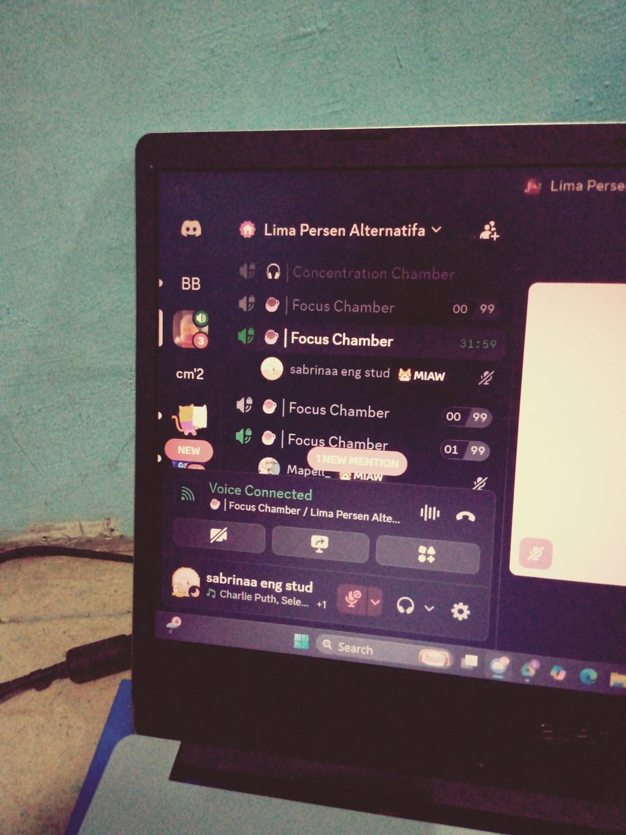 achaonlyhere's tweet image. penunggu focus chamber wkwk