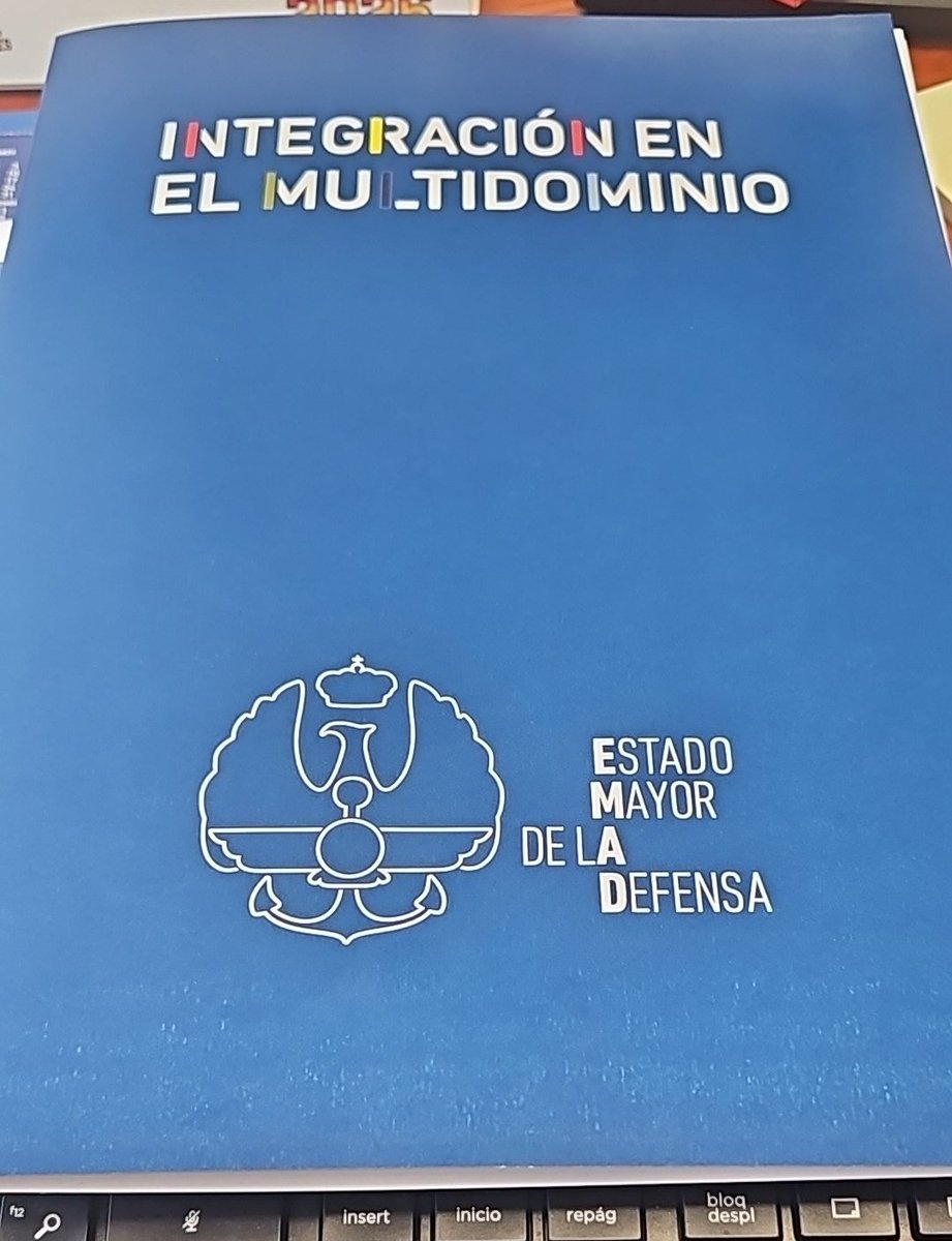 laa_jesus's tweet photo. Pues la semana va alcanzando a toda prisa, hemos cogido rotmo intenso y los dias van pasando a toda prisa. Un mes de #Enero lleno en agenda con muchas cosas por hacer, por aprender, por compartir. Soy un privilegiado por disfrutar con lo que hago día a dia #OrgullodeserSoldado https://t.co/JXG0e23Zsp