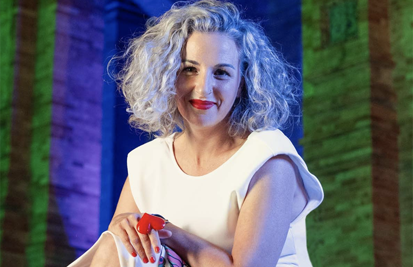 Adela Algarín: "La Plaza de España es inseparable de <a href="/iconicafest/">Icónica Santalucía Sevilla Fest</a> y, como espacio singular, lo cuidamos como si fuera nuestro"
Adjunta a la dirección del #festival, nos confiesa un deseo: "Que Gloria Estefan actúe en #Sevilla"
+info >> acortar.link/N1lwuL
#SevillaHoy #música