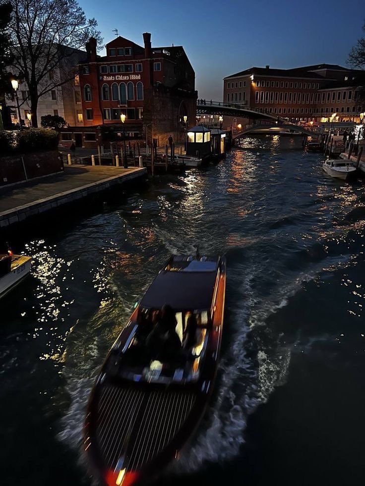 thinxspic's tweet image. 