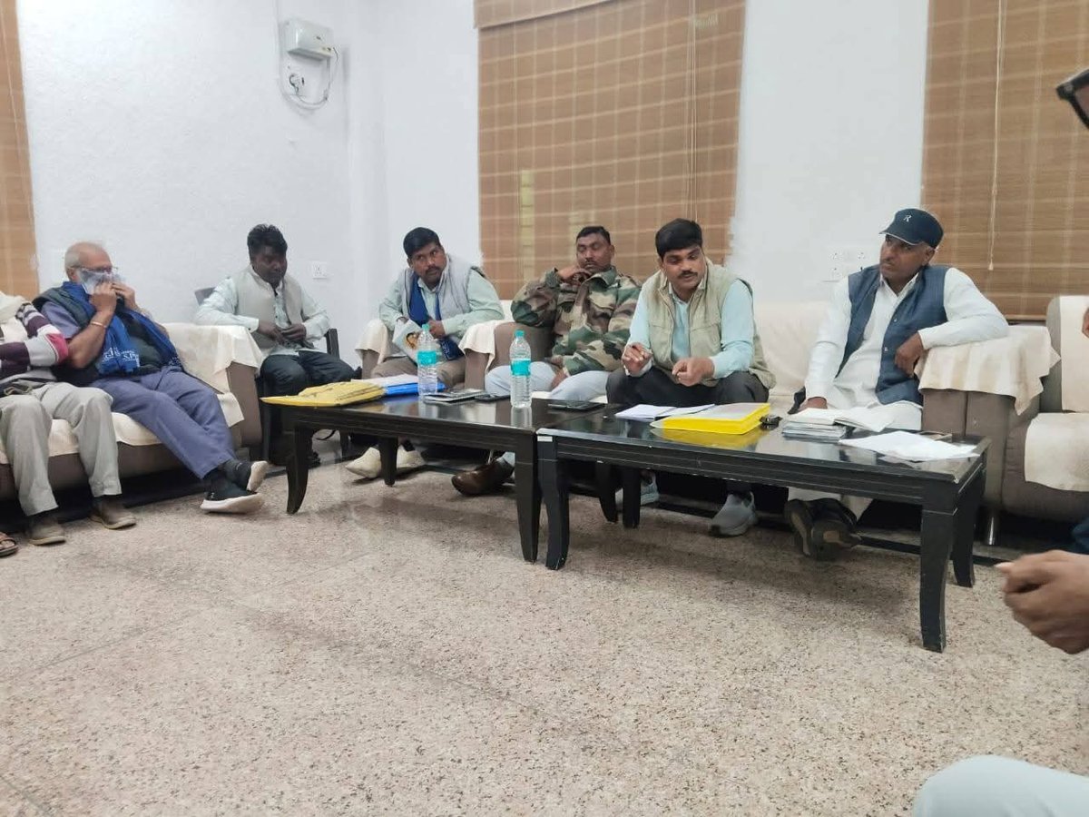 15 जनवरी बहुजन समाज पार्टी की राष्ट्रीय अध्यक्ष पूर्व मुख्यमंत्री उत्तर प्रदेश बहन कुमारी मायावती जी के जन्मदिन के कार्यक्रम की तैयारी को लेकर बसपा सीहोर की बैठक संपन्न।

<a href="/KamleshDohare3/">Ad. Kamlesh kumar Bsp</a>