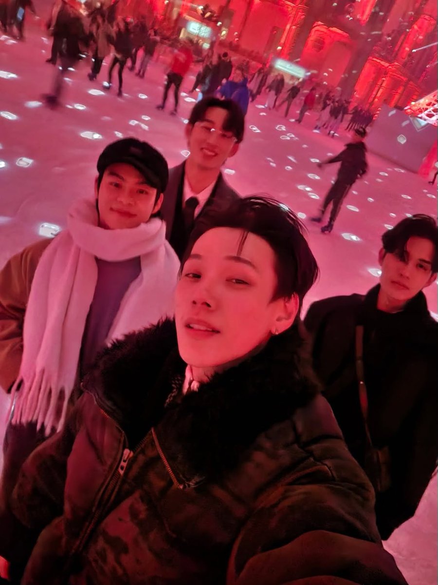 beyourNUBDAO's tweet image. ꔛ ⭐
IG Update : oueiija 

“ Dumb nighttt ”

#ต้าห์อู๋ #oueiija #DAOU 
#byNUBDAO