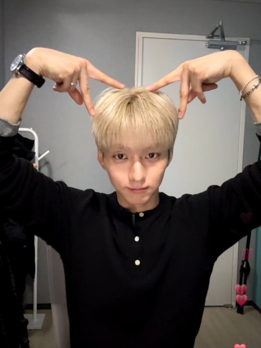 malangco_xh's tweet image. 승밍이 귀여운 점
해달라는 포즈 다해줌 비록 강아지코가 뭔지 모를지라도