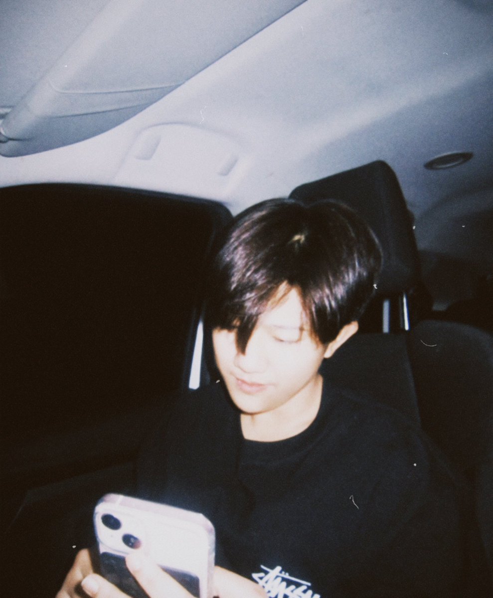 18 (@4taq1ga) on Twitter photo 