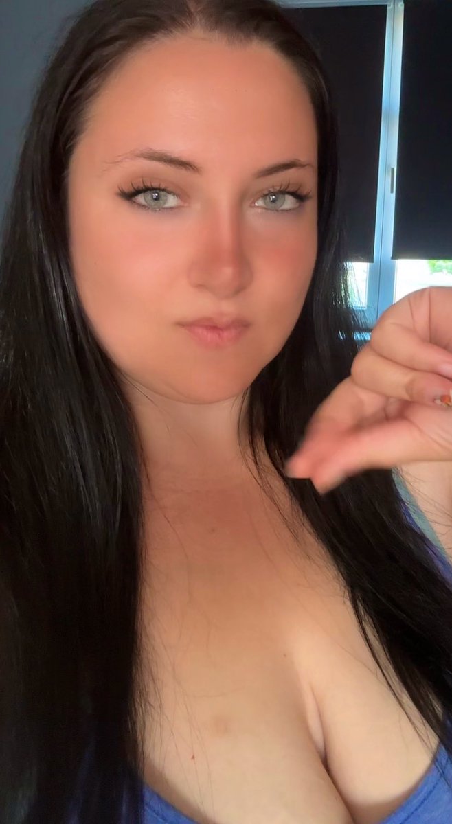 Ich hab Lust einen von euch skrupellos kaputt zu  f❗️cken 😌

#findom