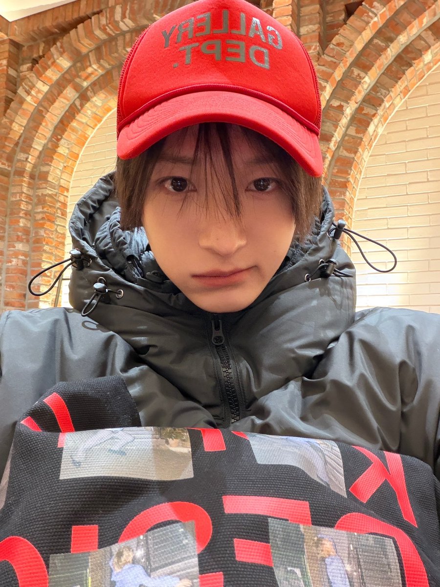 bbibbow's tweet image. 볼 한번만 찔러보면 안되나 🤏🏻🤏🏻