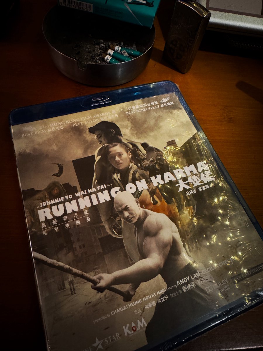 CallMeRoy115's tweet image. 買定嚟。。。留返新年睇👍🏼👍🏼👍🏼👍🏼👍🏼

#大好き
#映画 
#2003年

#萬般帶不走唯有肉隨身 
#我睇見因睇見果