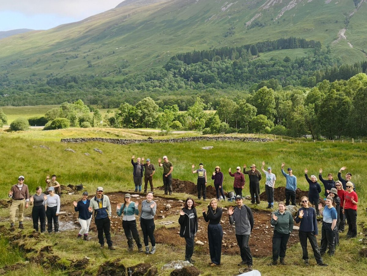 UofGArtsHums's tweet photo. Join UofG Archaeology students and staff on BBC's 'Digging for Britain' to uncover Scotland’s past — from 17th‑century Glencoe to 1970s Kelvingrove Park, with hands-on digs and real discoveries: https://t.co/rGvZ4nhKHk 🏞️🏛️ https://t.co/fwXeZXBNwc