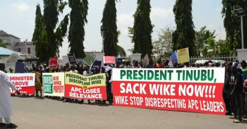 abati1990's tweet image. APC Leaders Stage Abuja Rally, Demand Immediate Sack of Wike as FCT Minister tinyurl.com/njez5pc6